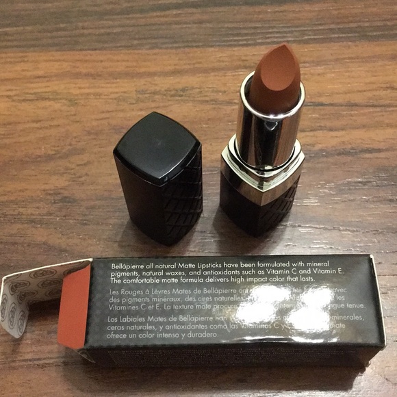 NIB bellapierre Matte Lipstick in Incognito - Picture 3 of 3